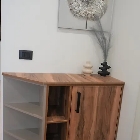 Stan Na Dan Bulevar * ベオグラード